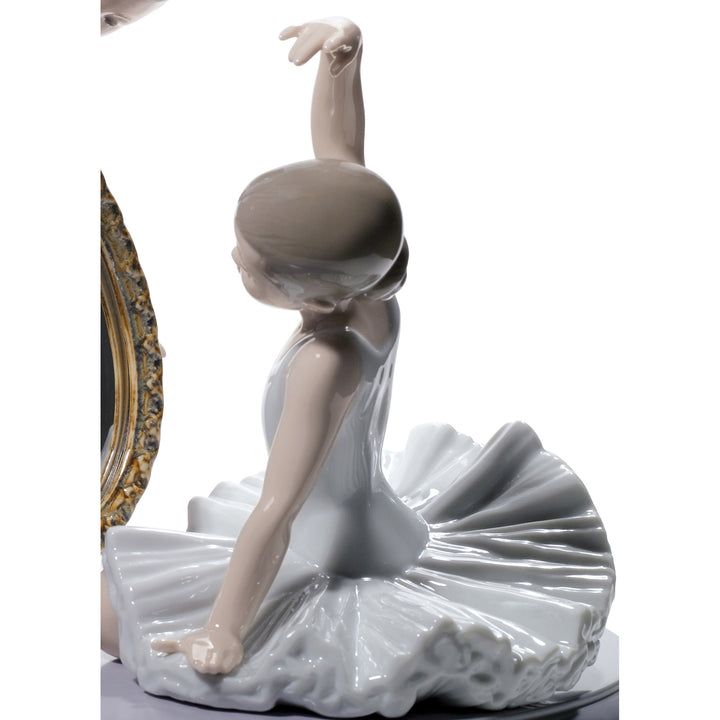 Image 3 Lladro My Perfect Pose Ballet Girls Figurine - 01008571