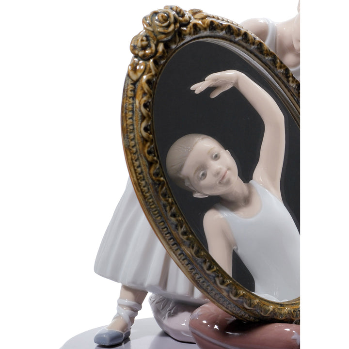 Image 5 Lladro My Perfect Pose Ballet Girls Figurine - 01008571