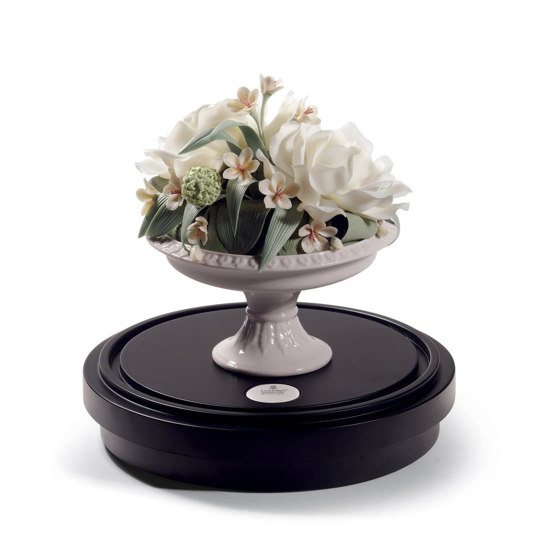 Image 2 Lladro Camellia Centerpiece. Limited Edition - 01008653