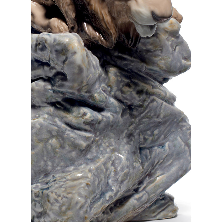 Image 5 Lladro Lion Pouncing Figurine - 01008656
