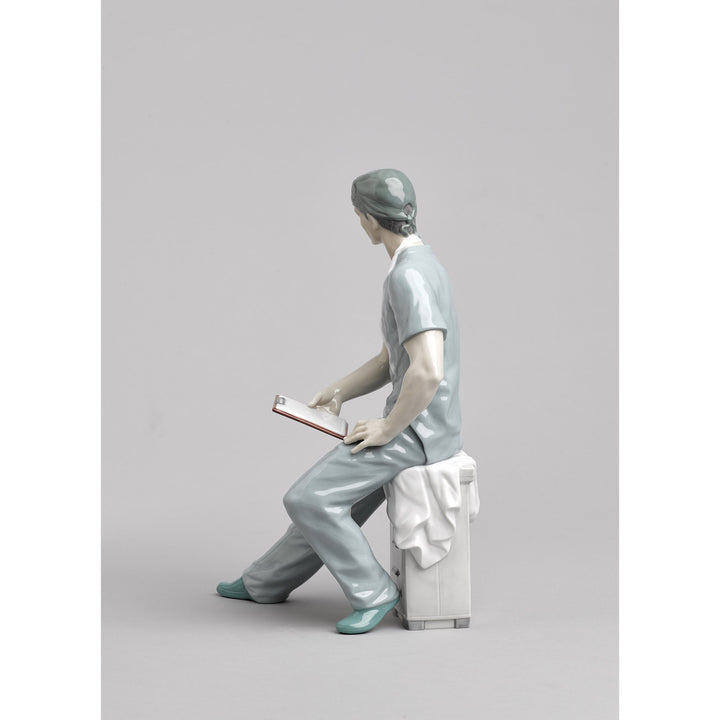 Image 5 Lladro Surgeon Figurine - 01008657