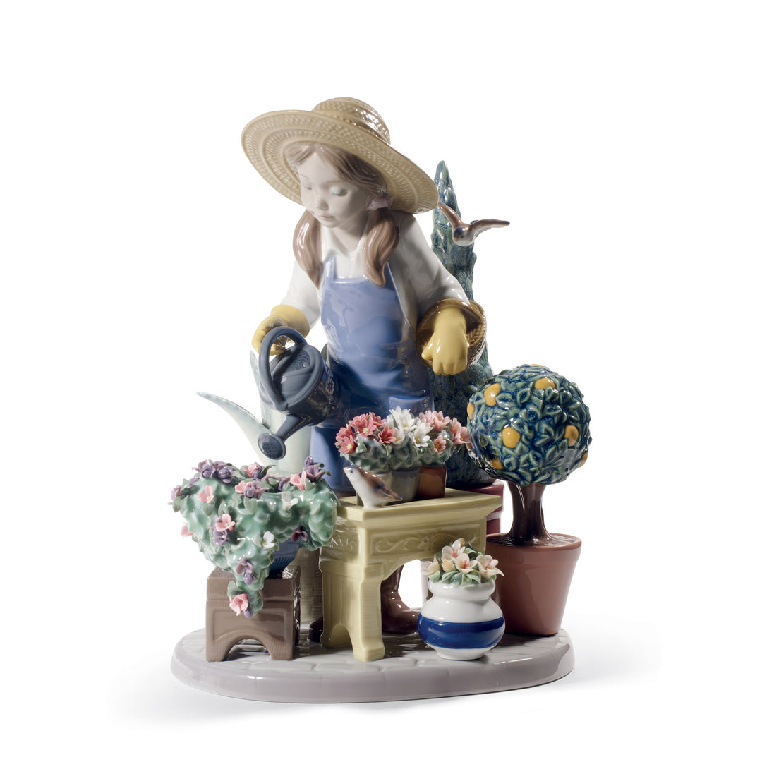 Lladro In My Garden Girl Figurine - 01008663