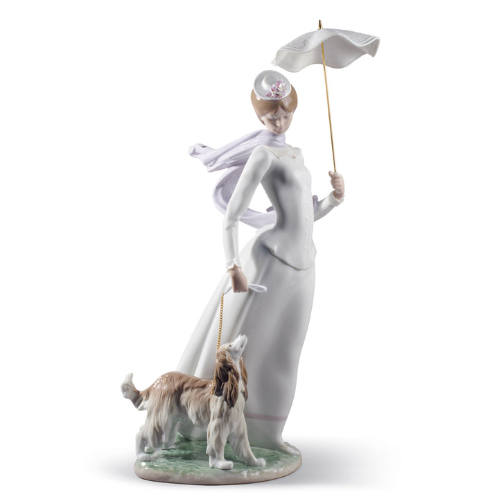 Lladro Lady with Shawl Figurine - 01008679