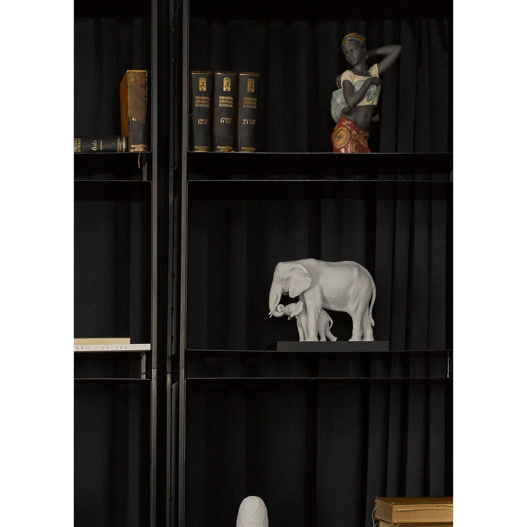 Image 6 Lladro Leading The Way Elephants White Sculpture - 01008695