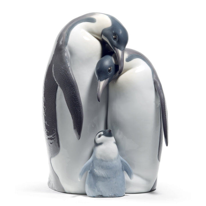 Lladro Penguin Family Figurine - 01008696