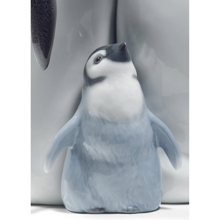 Image 2 Lladro Penguin Family Figurine - 01008696