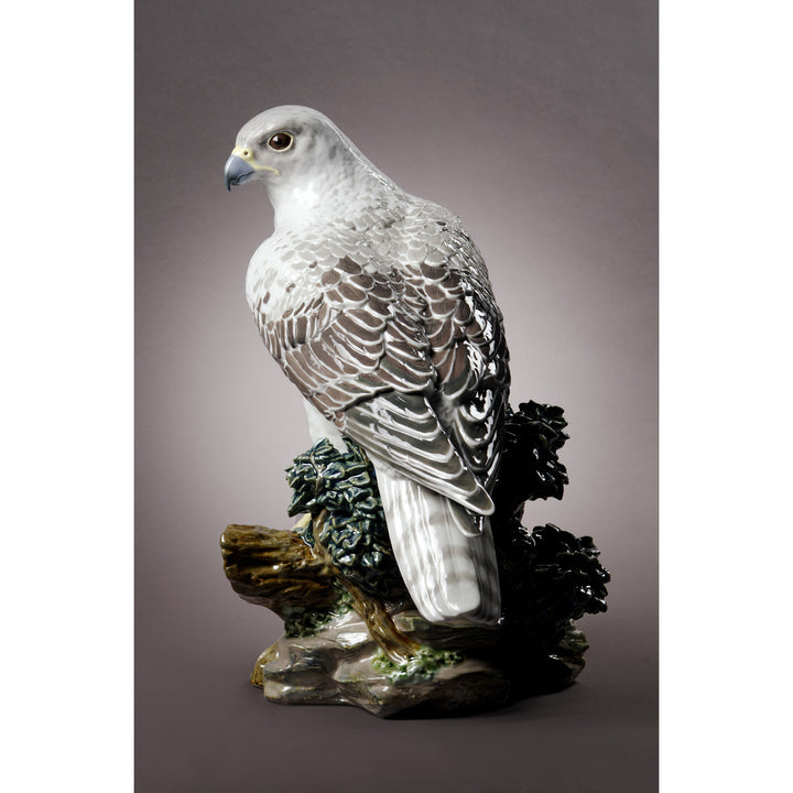 Image 4 Lladro Gyrfalcon Sculpture. Limited Edition - 01008722