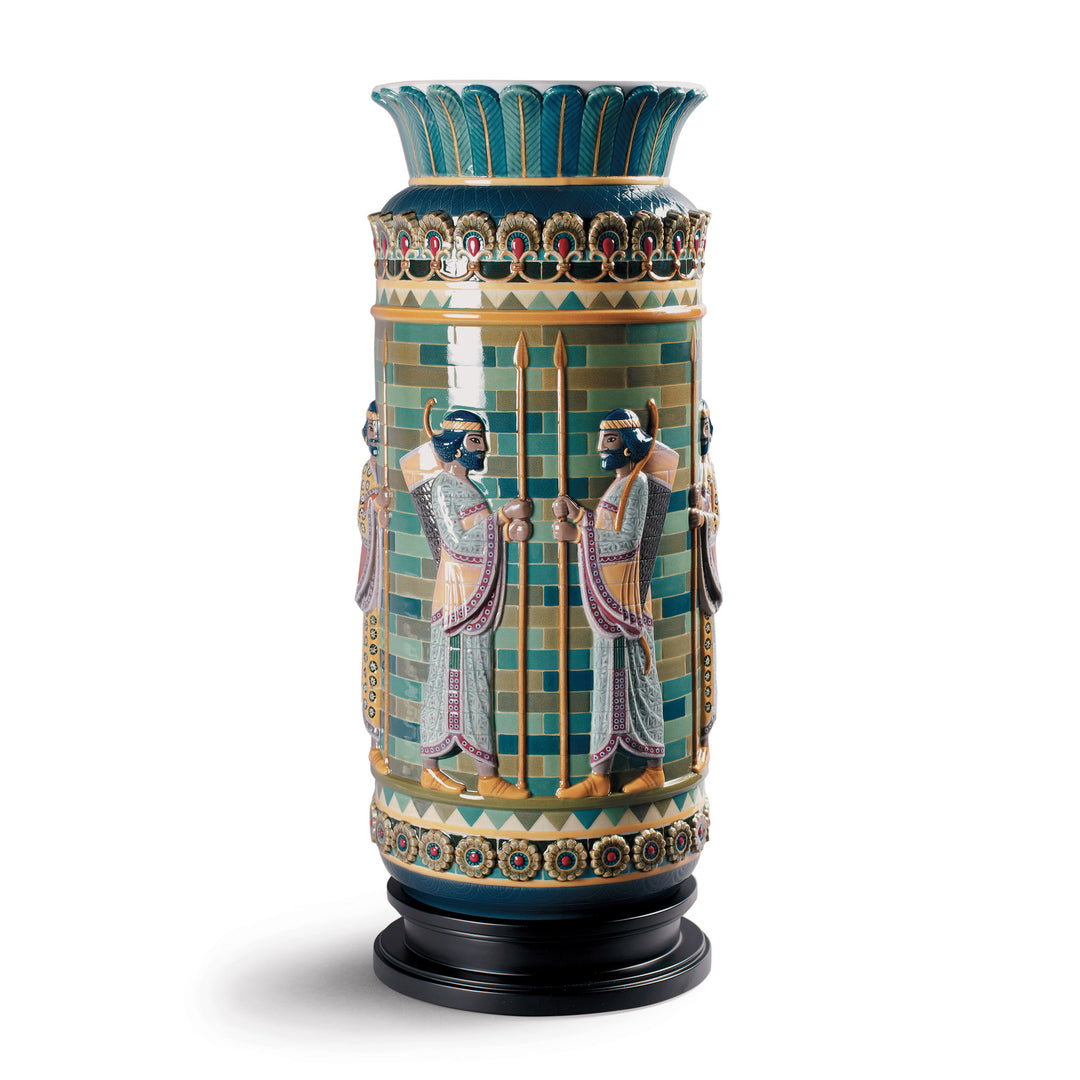 Lladro Archers Frieze Vase Sculpture. Limited Edition - 01008778