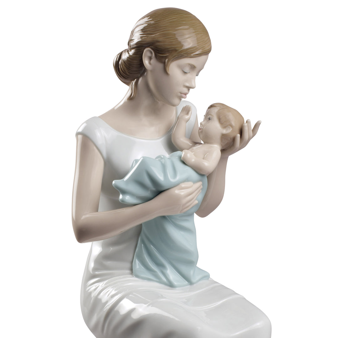 Image 2 Lladro Soothing Lullaby Mother Figurine - 01008781
