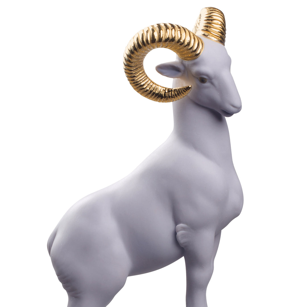 Image 2 Lladro The Goat Figurine. Limited Edition - 01008792