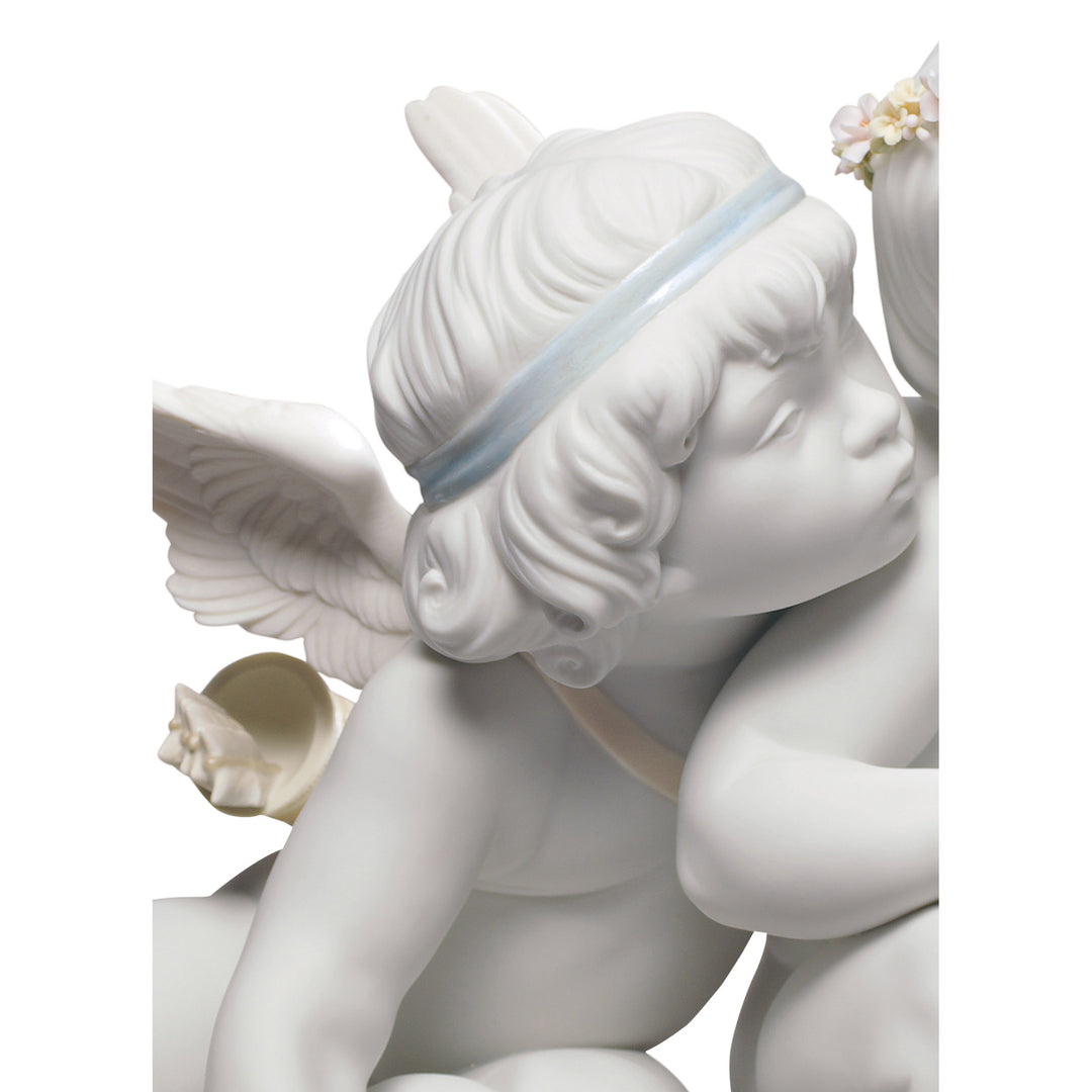 Image 4 Lladro Eros and Psyche Angels Figurine - 01009128