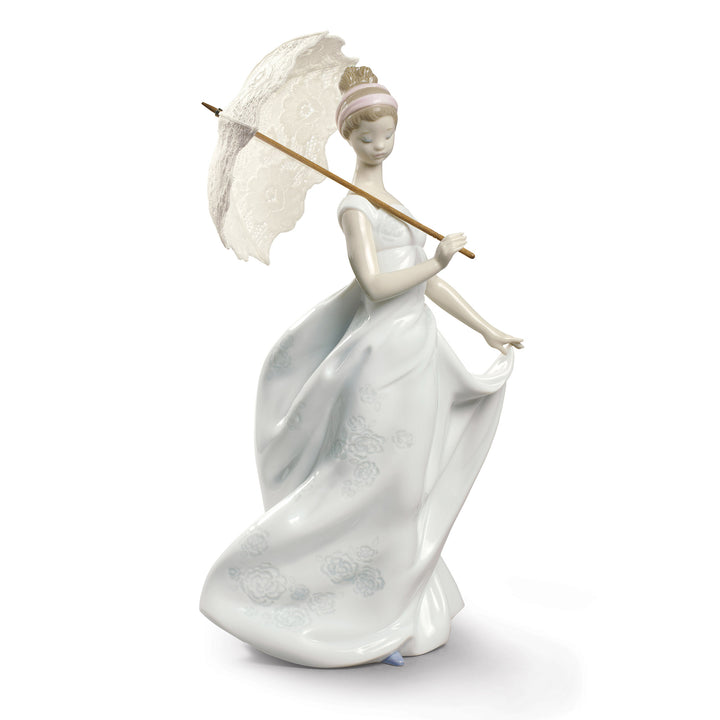 Lladro Finesse Woman Figurine - 01009170