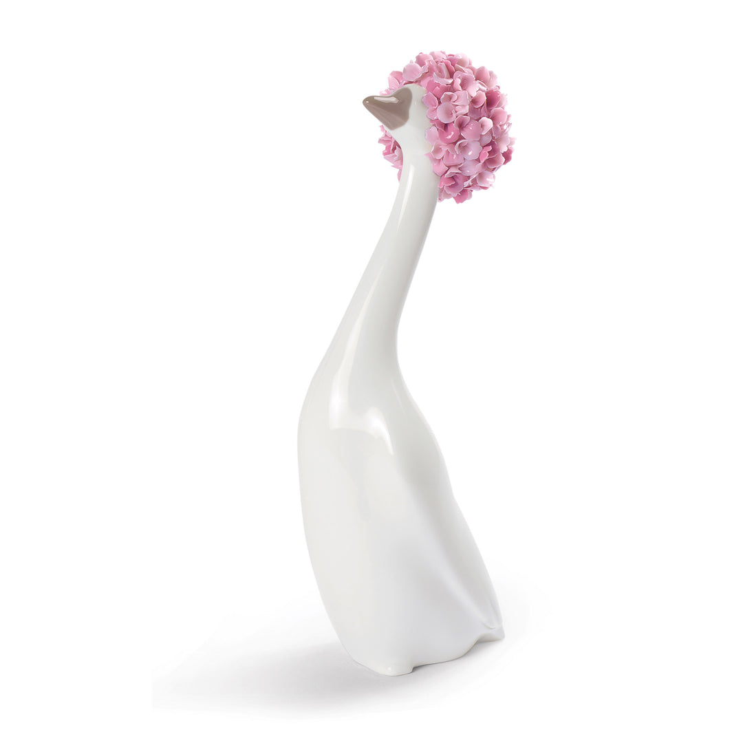 Lladro Goossiping Goose Figurine. Pink - 01009206