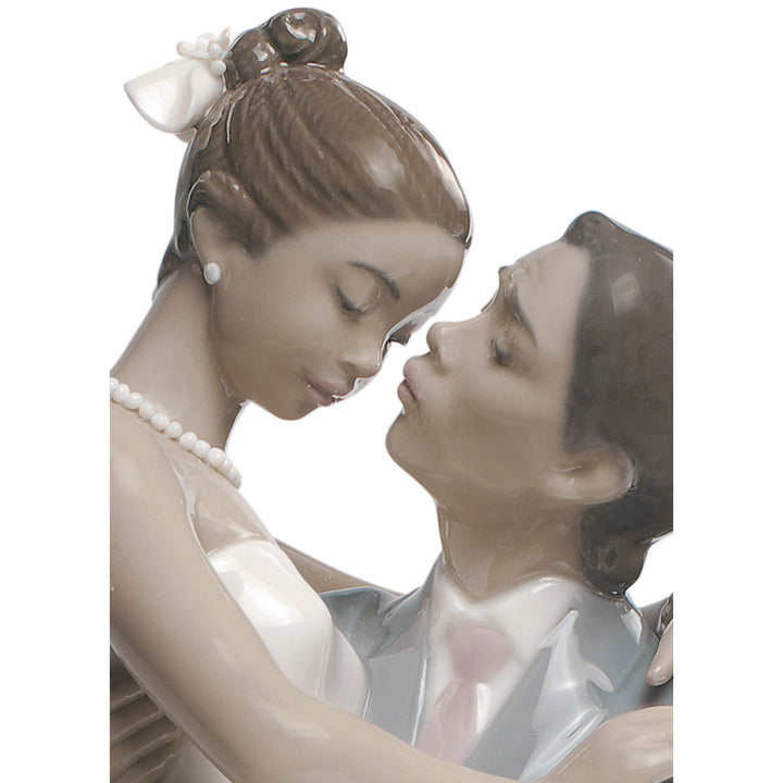 Image 3 Lladro The Happiest Day Couple Figurine Type 357 - 01009210