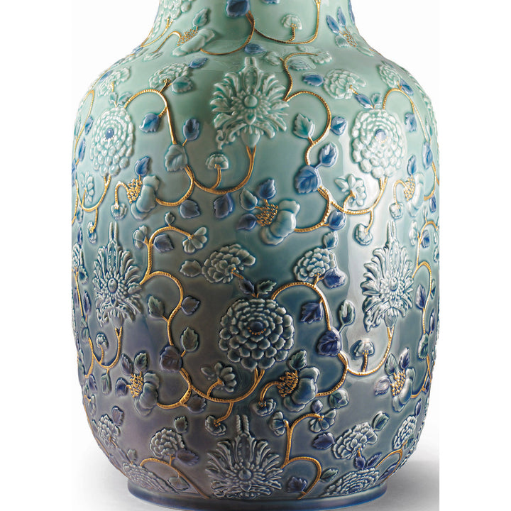 Image 2 Lladro Peonies Vase. Golden Lustre - 01009211