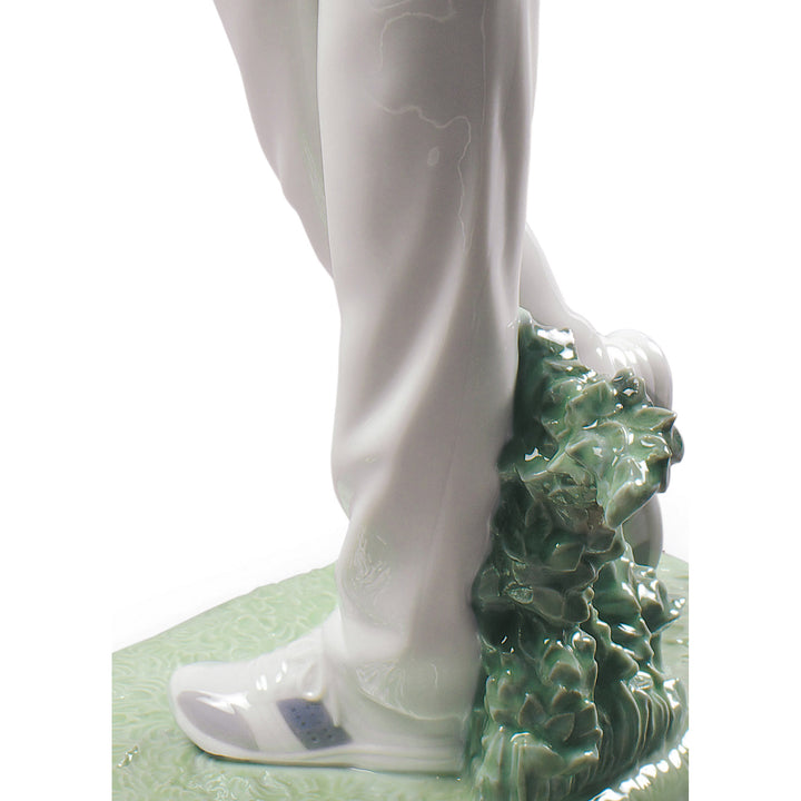 Image 3 Lladro Golf Champion Man Figurine - 01009228