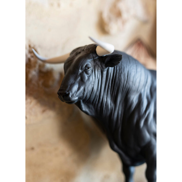 Image 3 Lladro Spanish Bull Figurine - 01009239