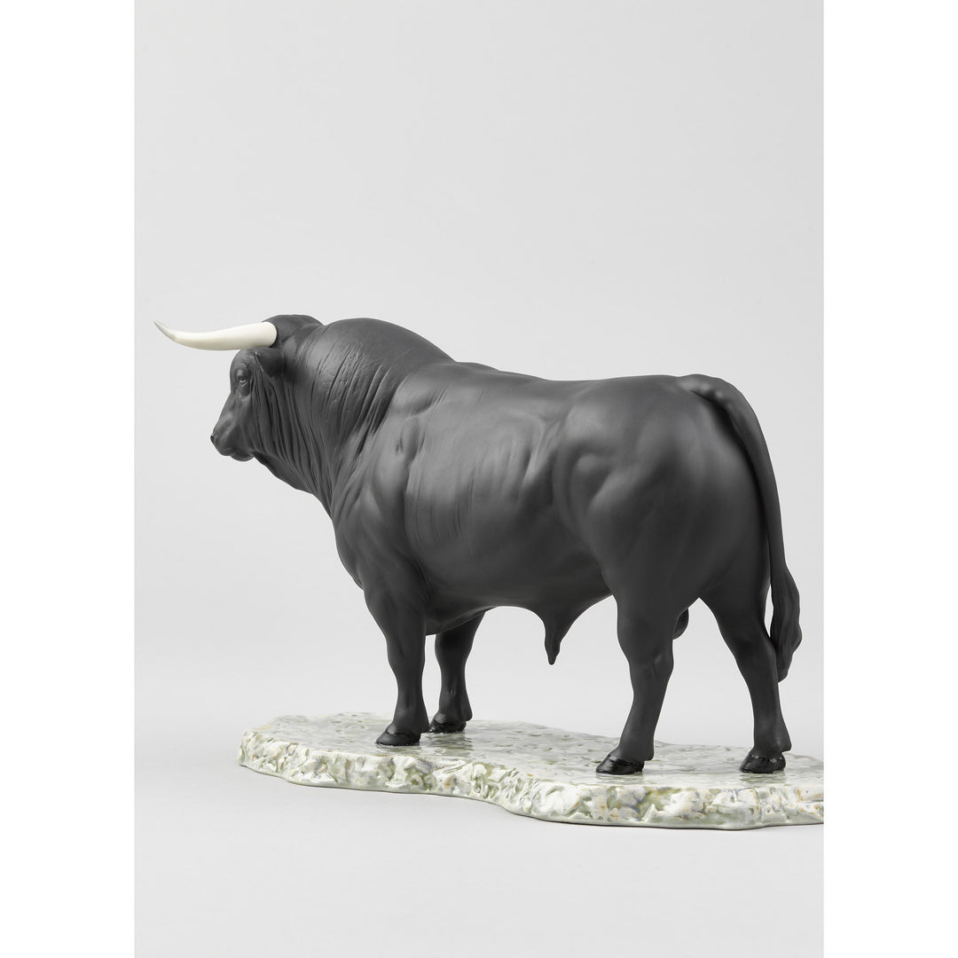 Image 7 Lladro Spanish Bull Figurine - 01009239