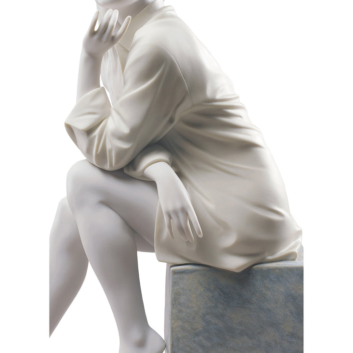 Image 4 Lladro In My Thoughts Woman Figurine - 01009243