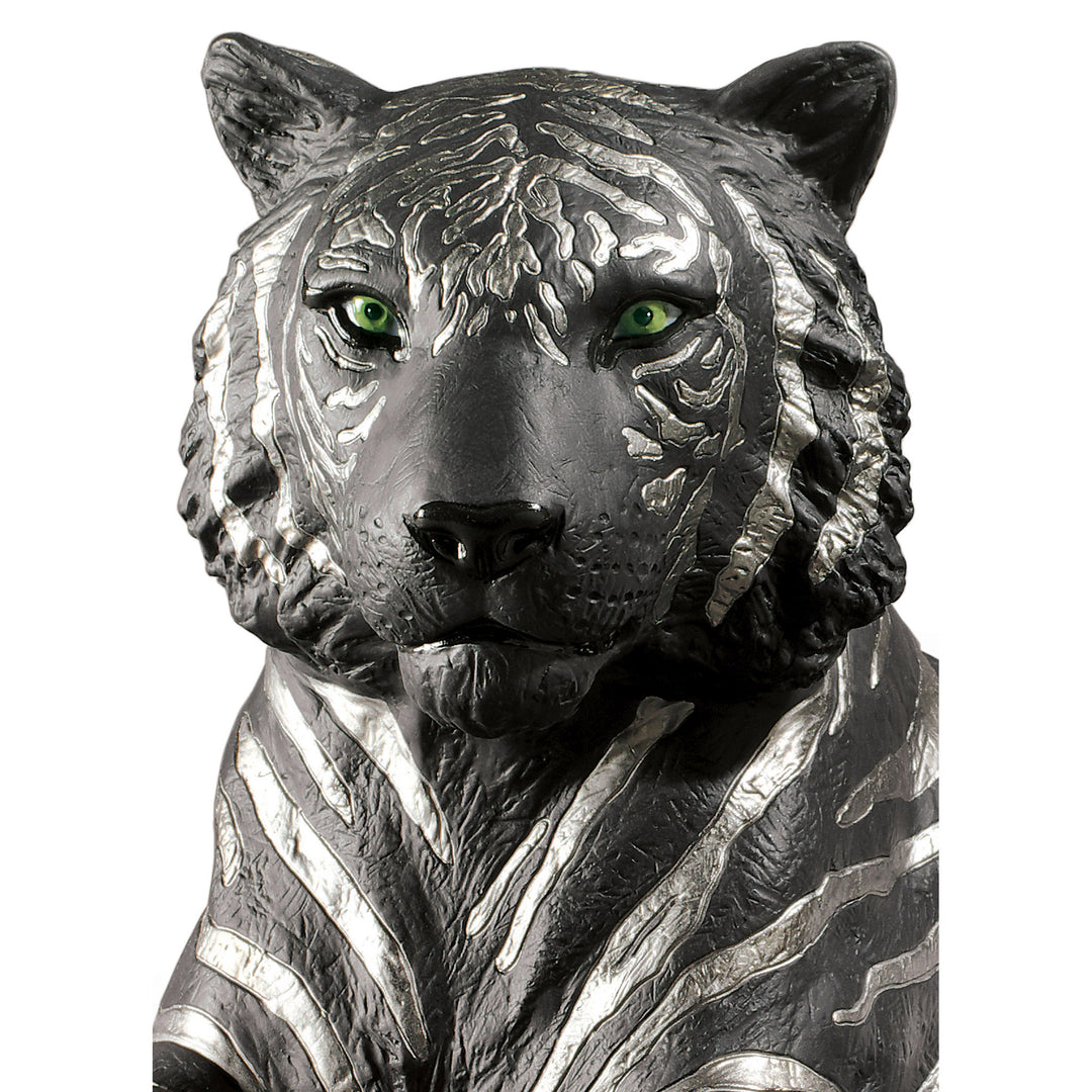 Image 2 Lladro Tiger Figurine. Silver Lustre and Black - 01009261