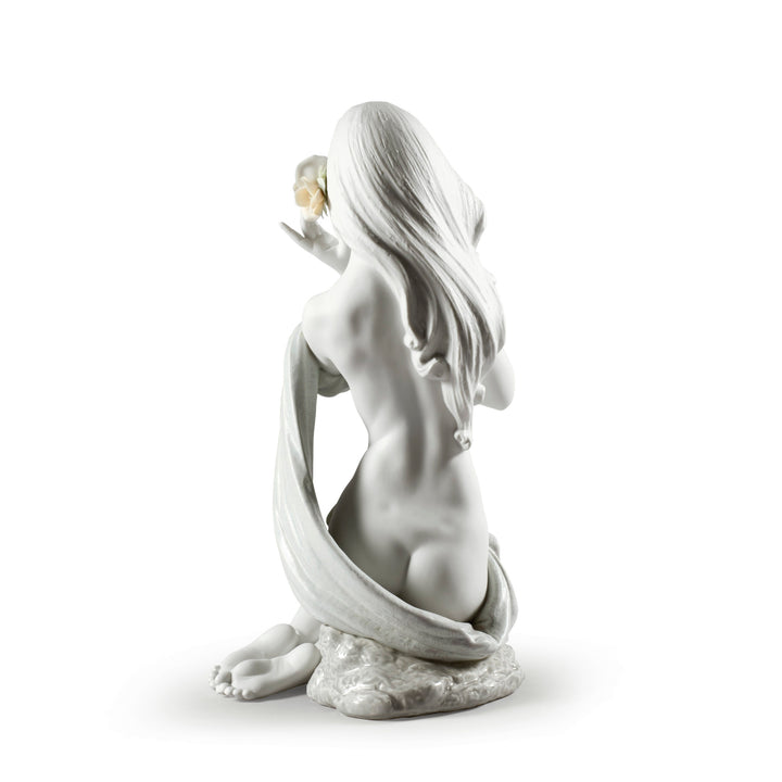 Image 2 Lladro Subtle moonlight Woman Figurine. White. Limited edition - 01009332