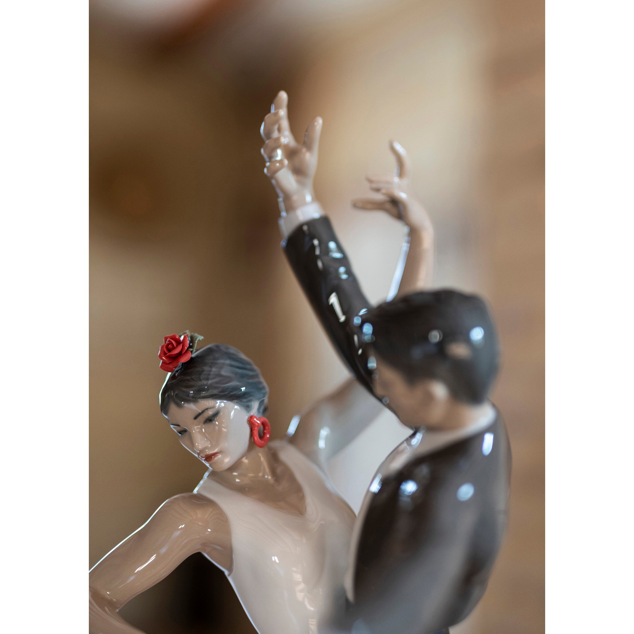 Flamenco Dancers Couple Figurine – Regis Galerie
