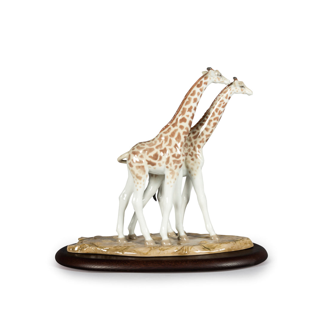 Image 2 Lladro Giraffes Sculpture - 01009389