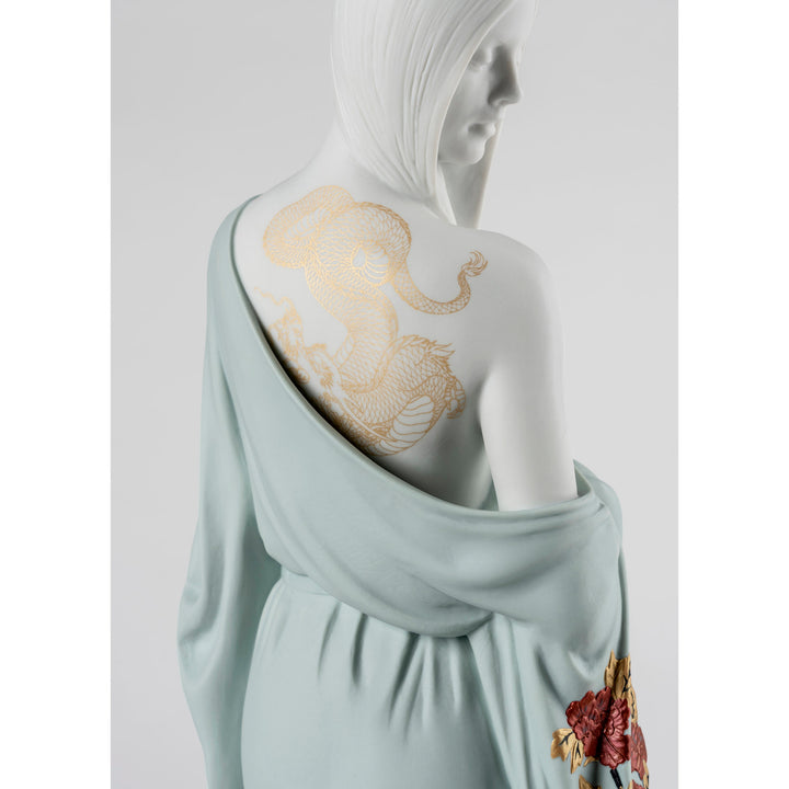 Image 4 Lladro Beauty with dragon tattoo Woman Figurine - 01009411