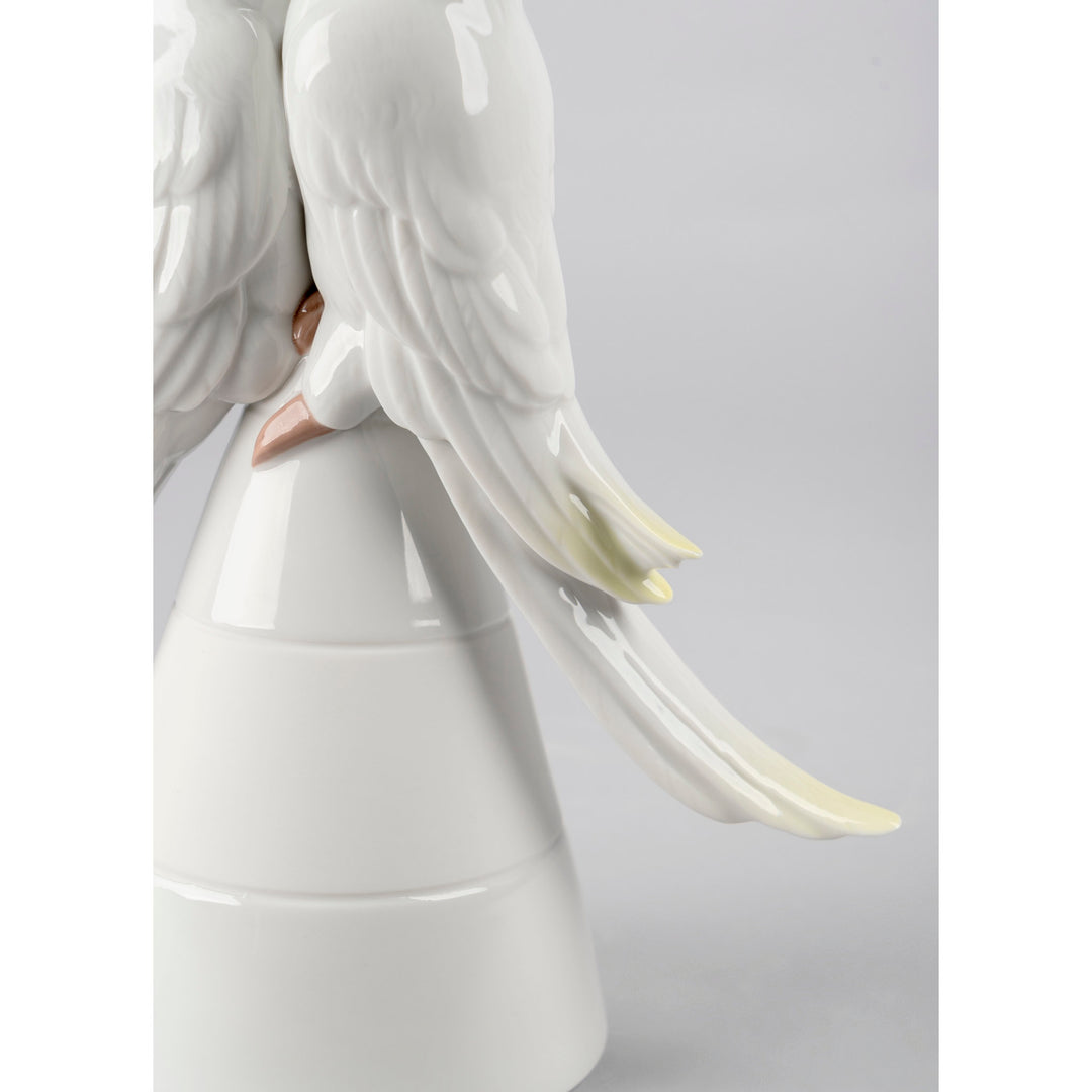 Image 6 Lladro Nymphs in Love Figurine - 01009447