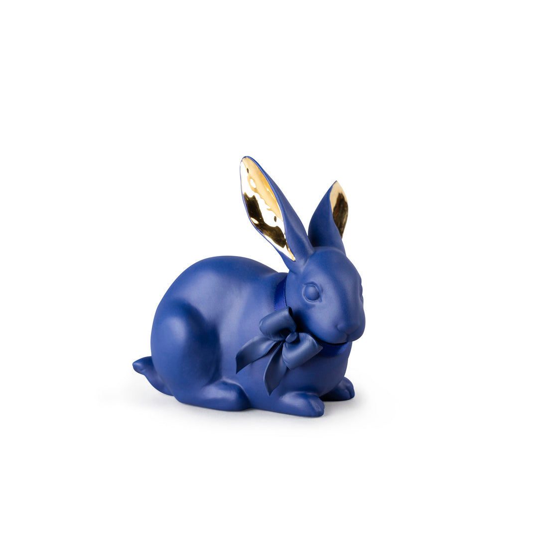 Lladro Attentive Bunny. Blue-Gold - 01009448