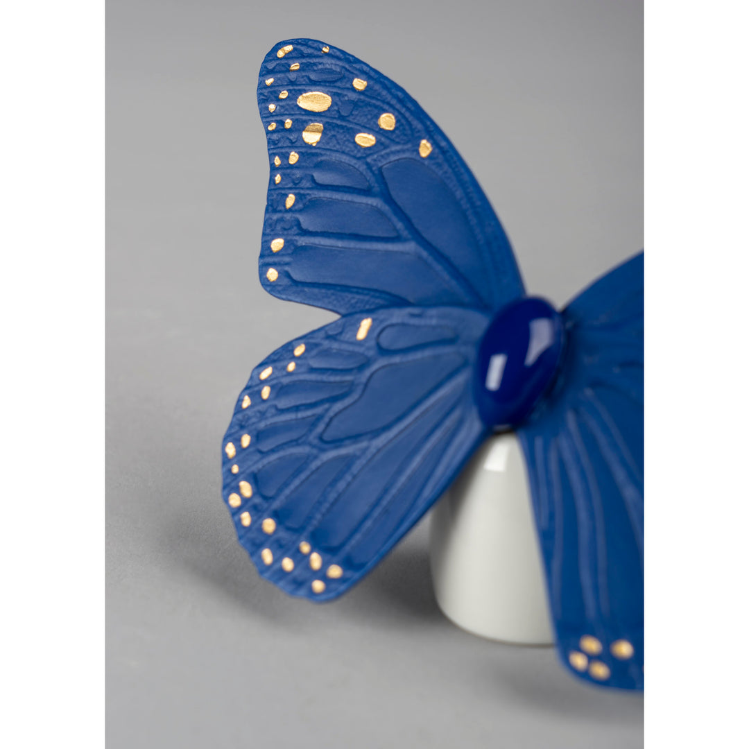 Image 3 Lladro Butterfly Figurine. Golden Luster & Blue - 01009452