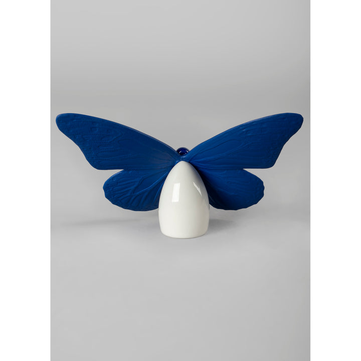 Image 4 Lladro Butterfly Figurine. Golden Luster & Blue - 01009452