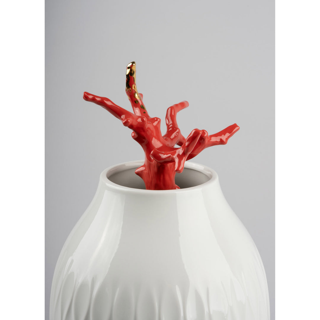 Image 3 Lladro Coral Vase - 01009477