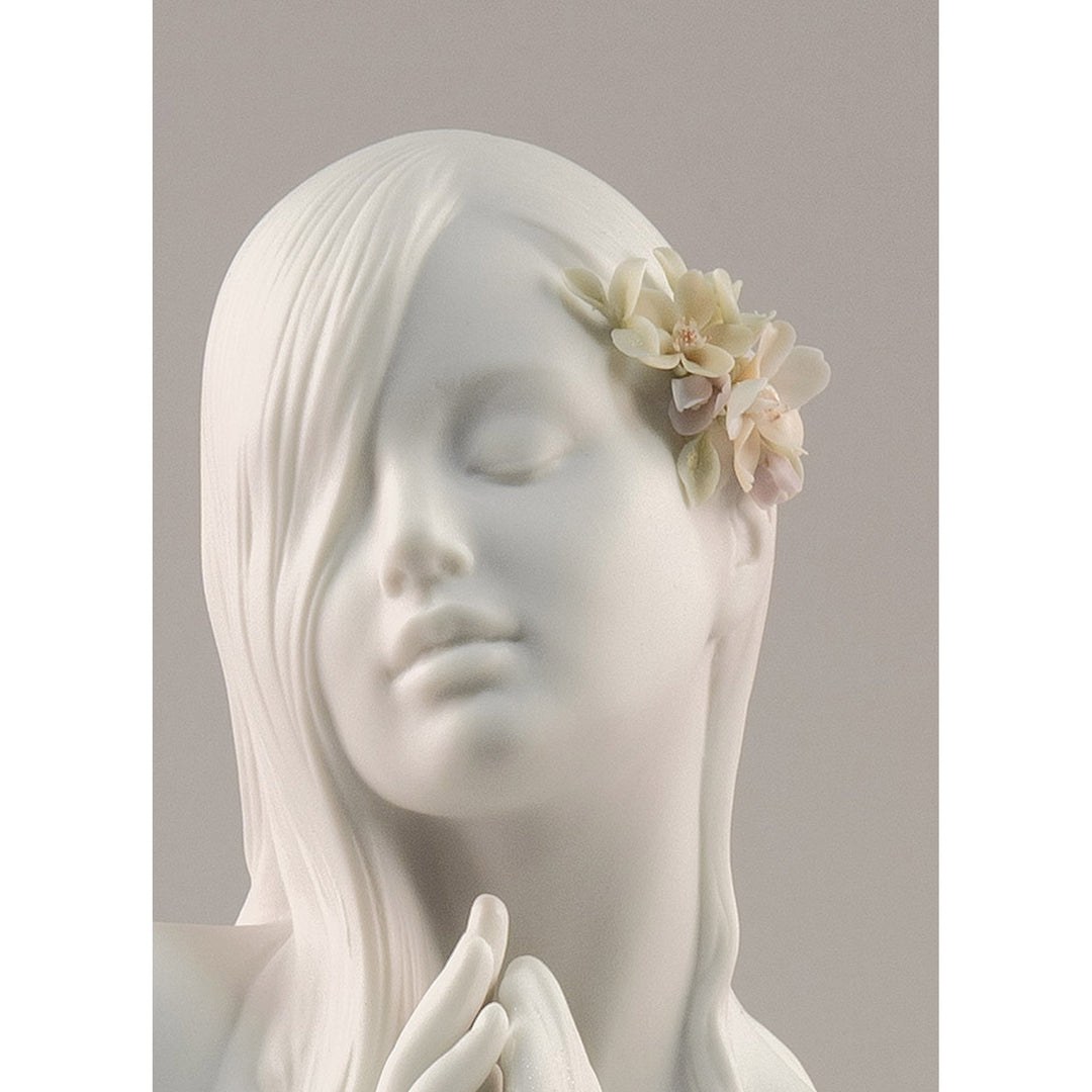 Image 5 Lladro Inner Peace Woman Figurine - 01009487