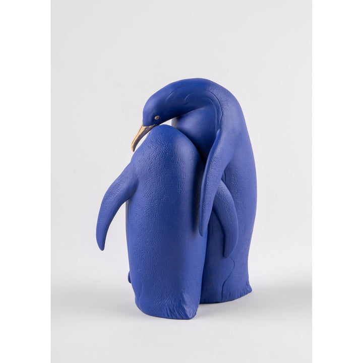 Image 5 Lladro Penguin family Sculpture. Limited Edition. Blue and Gold - 01009539