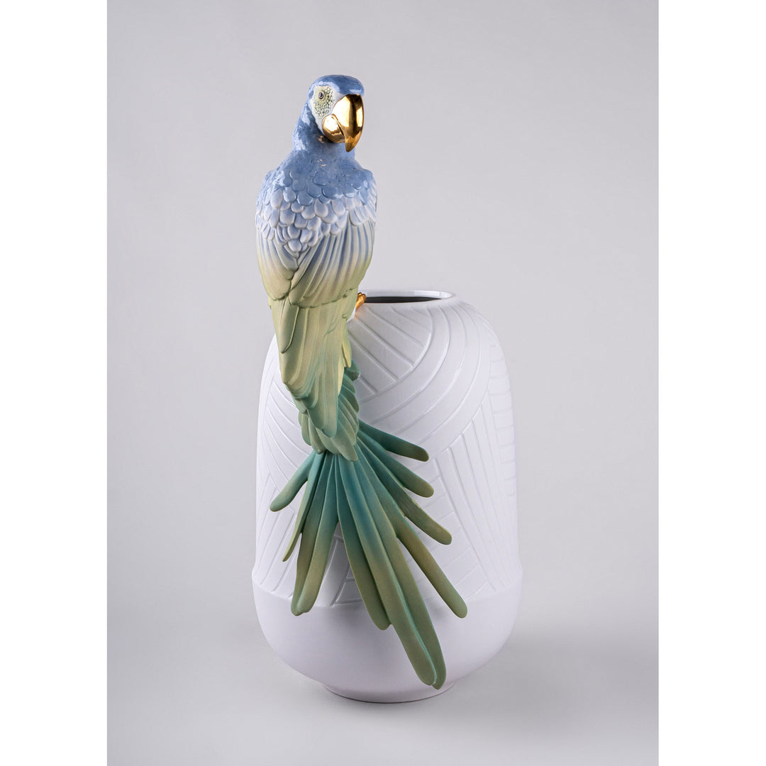 Image 7 Lladro Macaw Bird Vase - 01009540
