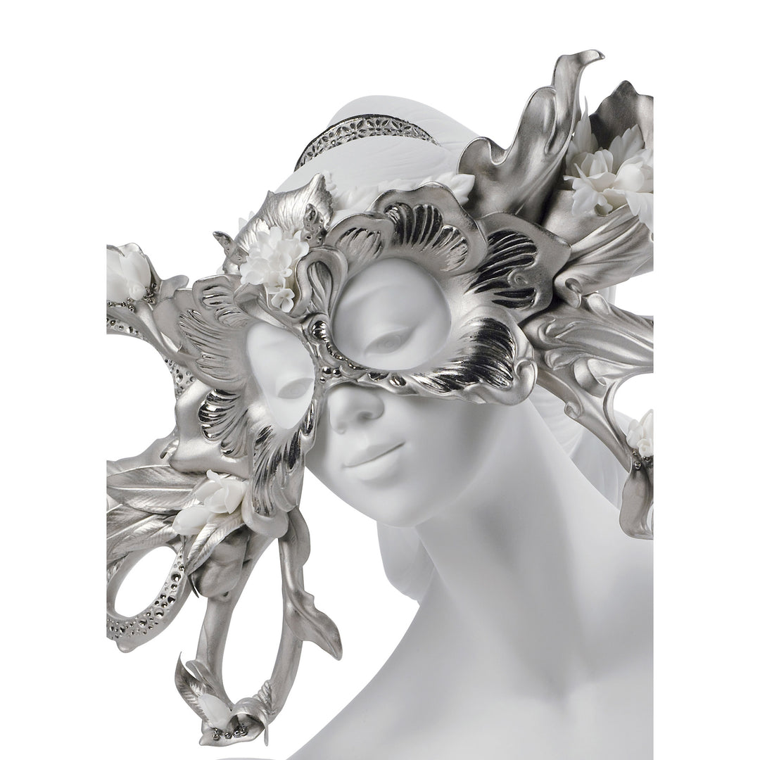 Image 3 Lladro Carnival Fantasy Sculpture. Limited Edition. Silver Lustre - 01011891