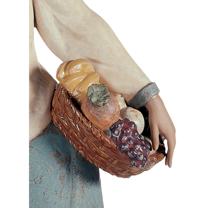 Image 3 Lladro Seasonal Gifts Woman Figurine - 01012229