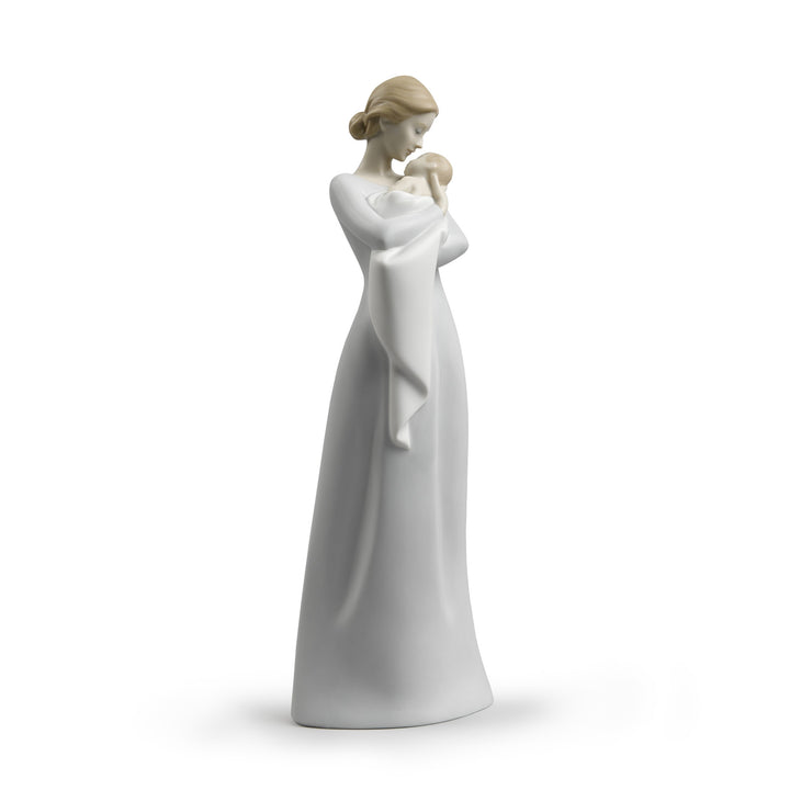 Lladro A Mother's Embrace Figurine - 01018218