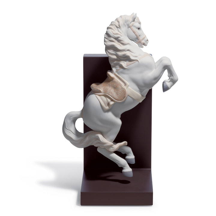 Lladro Horse on Courbette Figurine - 01018254