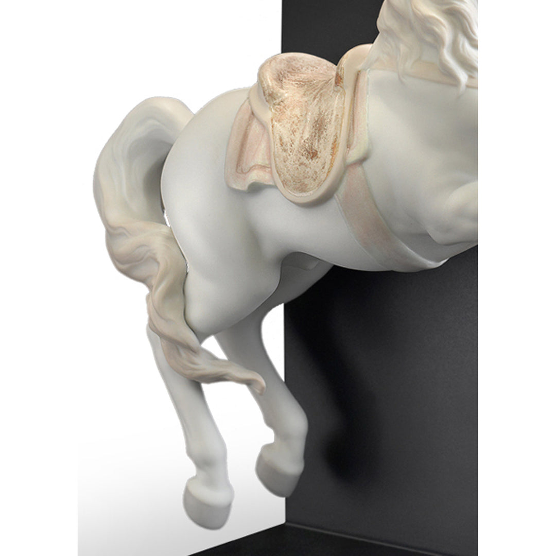 Image 5 Lladro Horse on Courbette Table Lamp (US) - 01023066