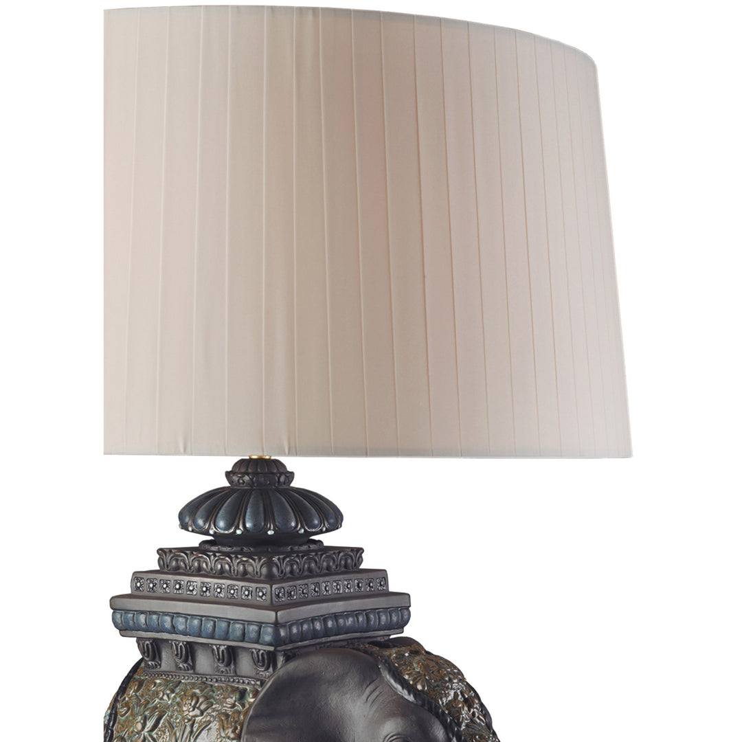 Image 2 Lladro Siamese Elephant Table Lamp (US) - 01023090