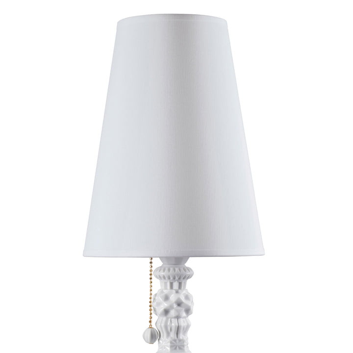 Image 2 Lladro Belle de Nuit Table Lamp. White (US) - 01023202