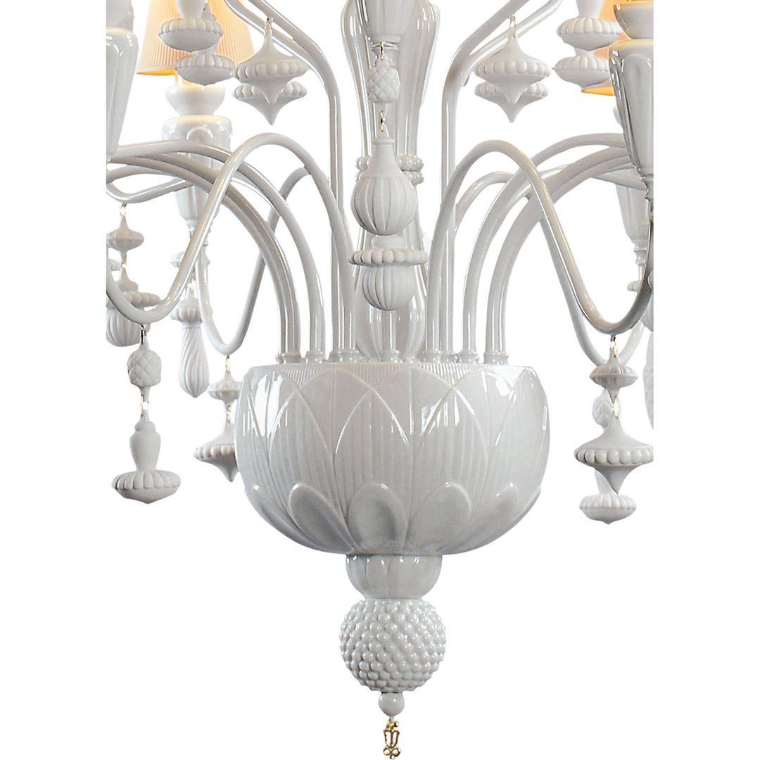 Image 4 Lladro Ivy and Seed 20 Lights Chandelier. Medium Model. White (US) - 01023817