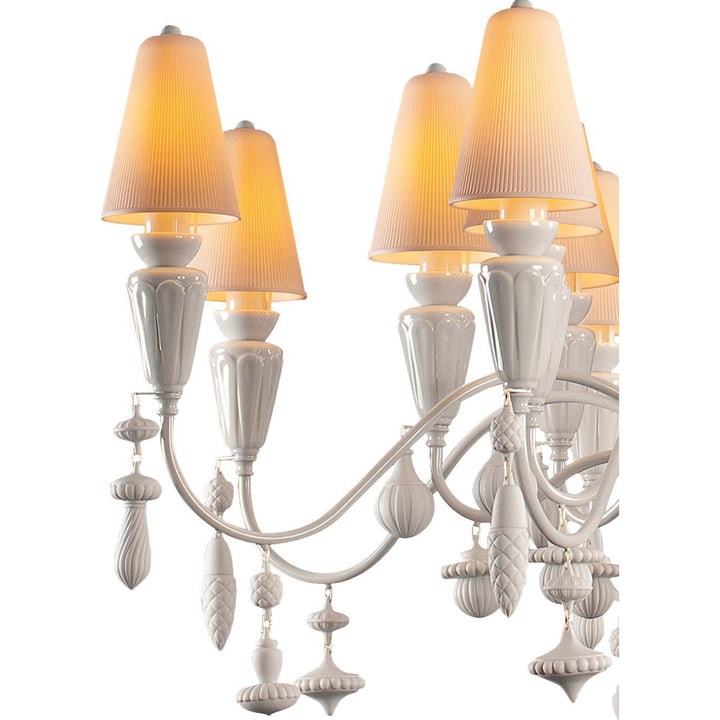 Image 5 Lladro Ivy and Seed 16 Lights Chandelier. Medium Flat Model. White (US) - 01023853