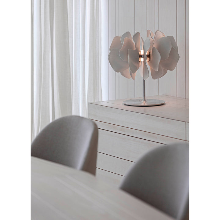 Image 5 Lladro Nightbloom Table Lamp. White. (US) - 01023977