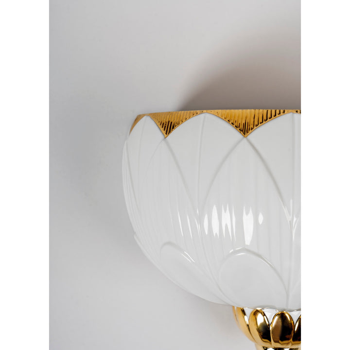 Image 3 Lladro Ivy & Seed Wall Sconce. White and Gold. (US) - 01023993