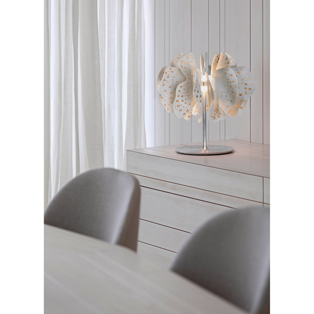 Image 2 Lladro Nightbloom Table Lamp. White & gold. (US) - 01024032