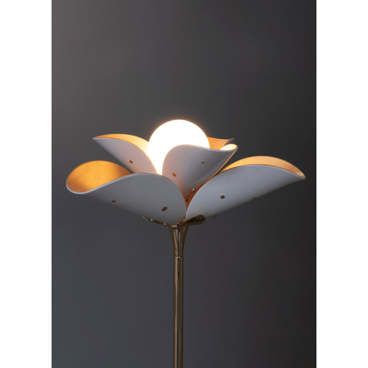 Image 3 Lladro Blossom Floor Lamp. White and Golden Luster. (US) - 01024130