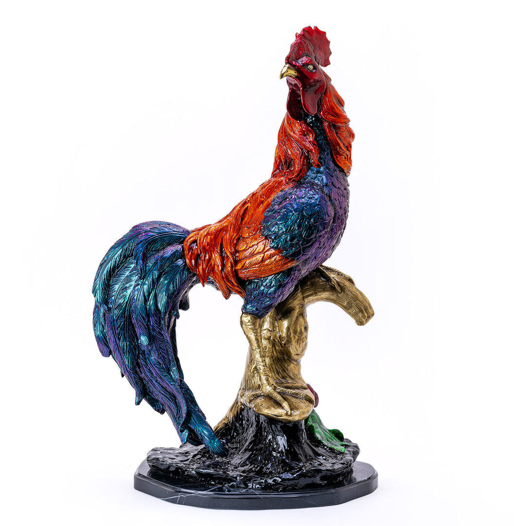 Luxurious rooster sculpture with high-gloss finish